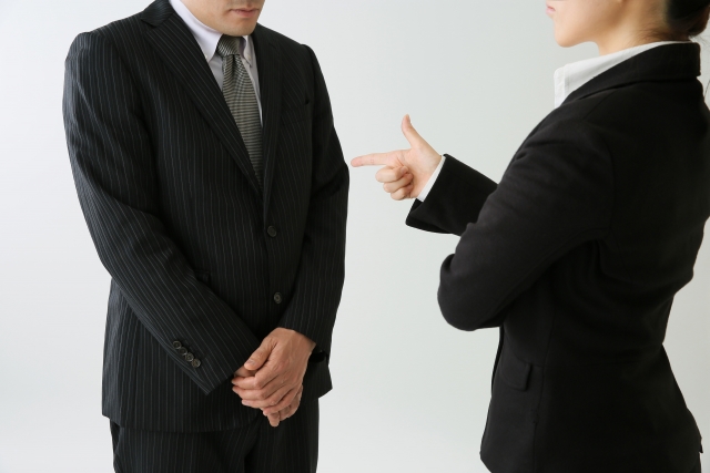 逆パワハラとは？認められる事例・対策・判断基準・正しい対処法とは？